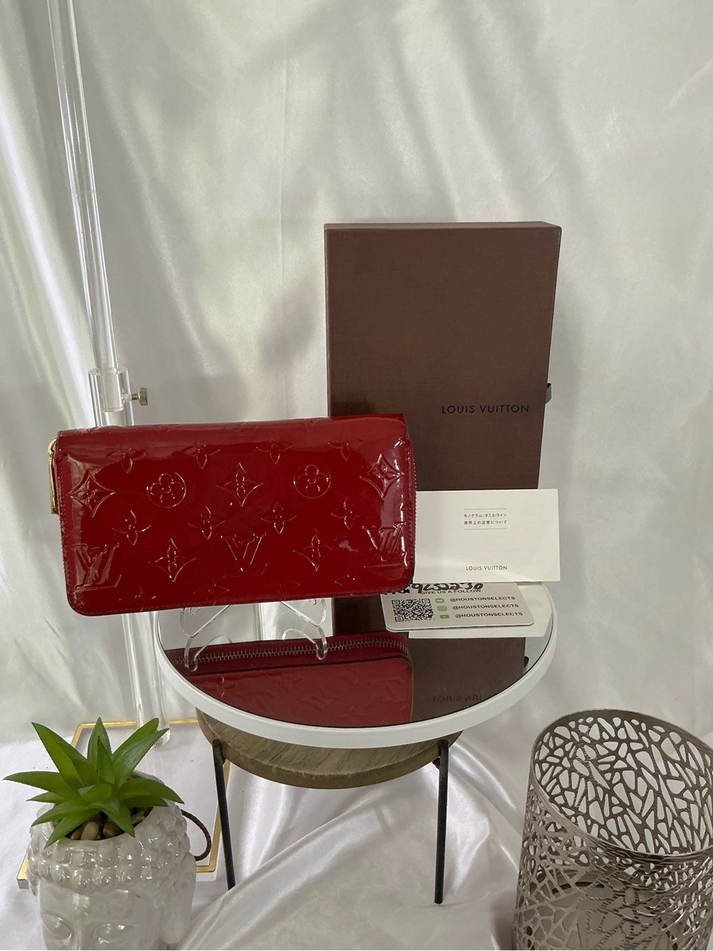 Preloved Great Louis Vuitton Red Vernis Patent Zippy Wallet with Box Dustbag COA